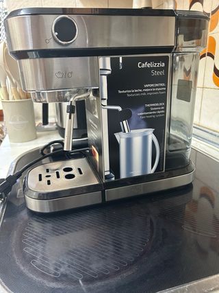 Cafetera Express marca Cecotec