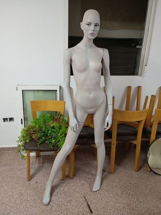 Maniquies exposición ( 4 unidades)