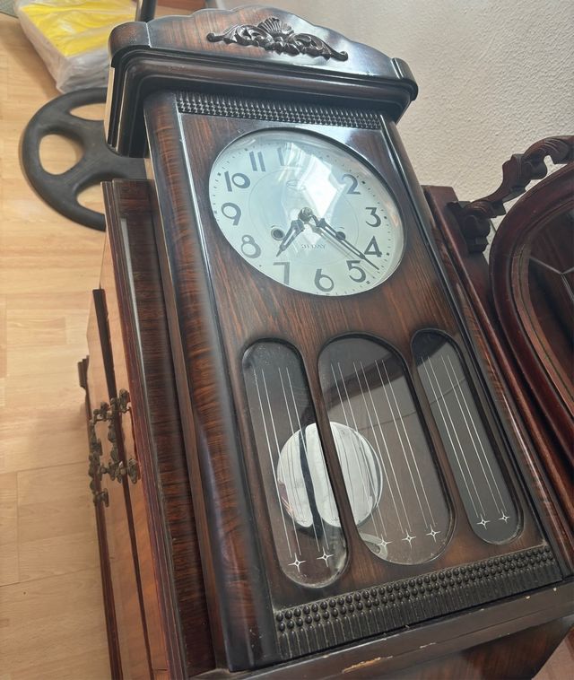 Reloj Pared Antiguo de Madera