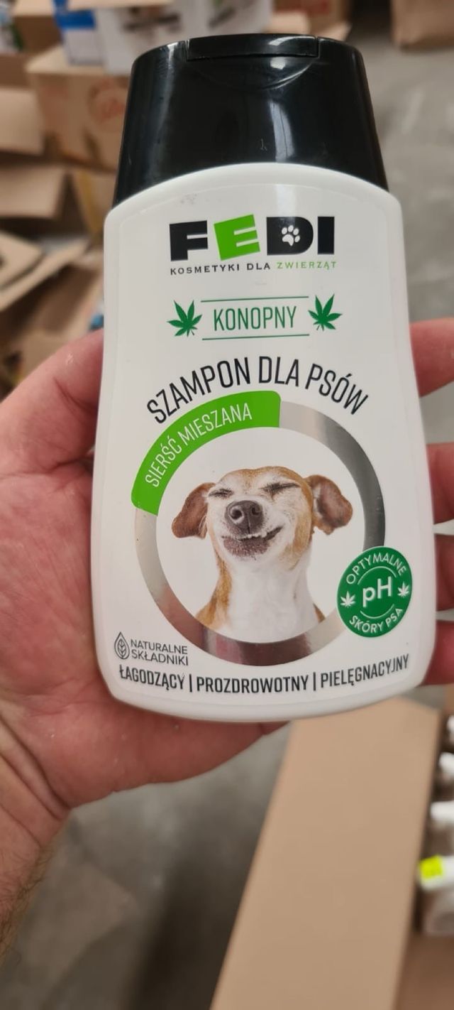 Champú Fedi para perros.
Con cáñamo.