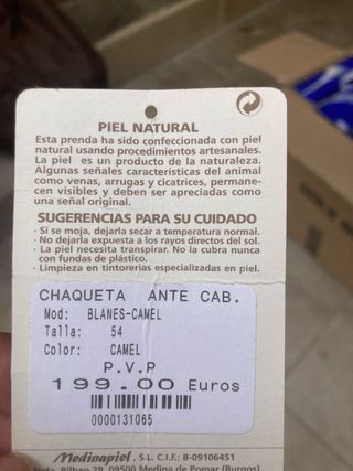 Chaqueta ante camel