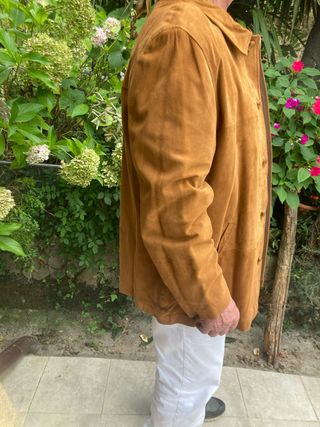 Chaqueta ante camel