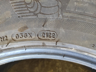 juego de 2 neumáticos 235/65R17, año 2022.