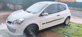 Renault Clio 2005