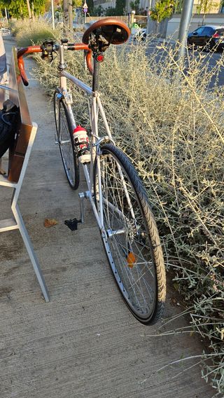Bicicleta Peugeot clásica carretera