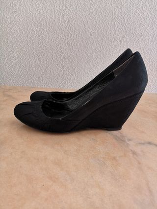 Zapatos cuña negros