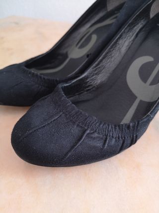 Zapatos cuña negros