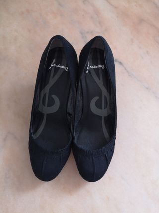 Zapatos cuña negros