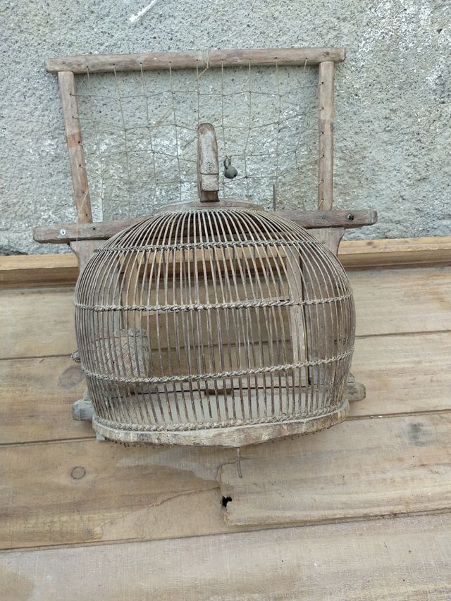 Jaula pajaros antigua Lombok Indonesia