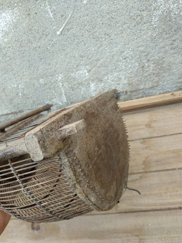 Jaula pajaros antigua Lombok Indonesia