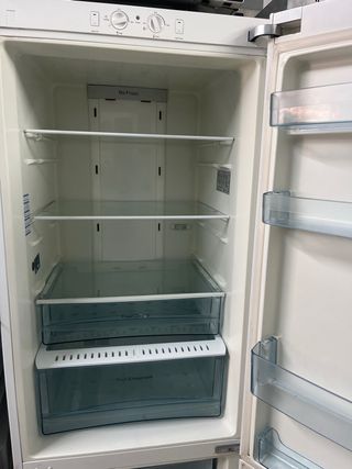 Nevera Haier - 2 puertas No Frost