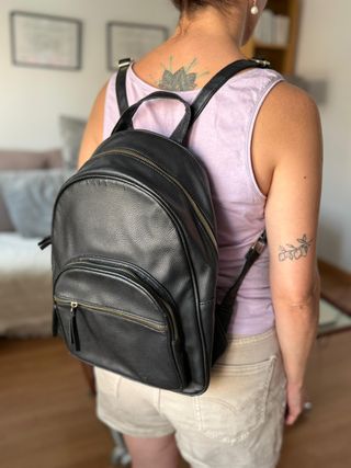 Mochila bandolera negra