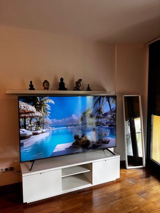 Mesa TV blanca + estanterías