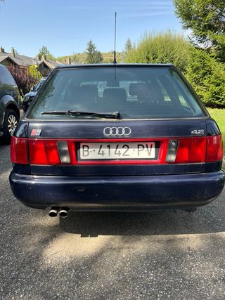 Audi S6 1995 4.2 V8
