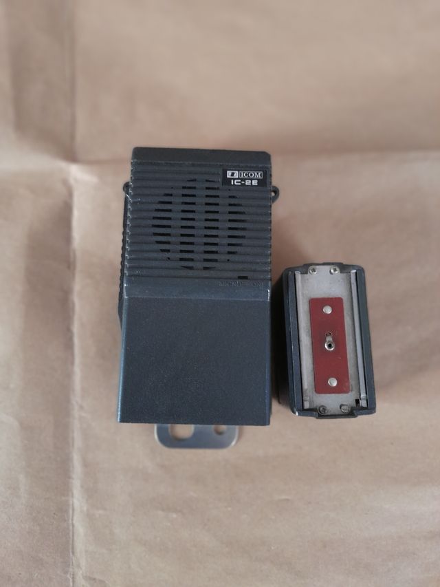 Radio VHF Icom IC-2E