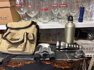 Kit supervivencia: Mochila, prismáticos, linterna