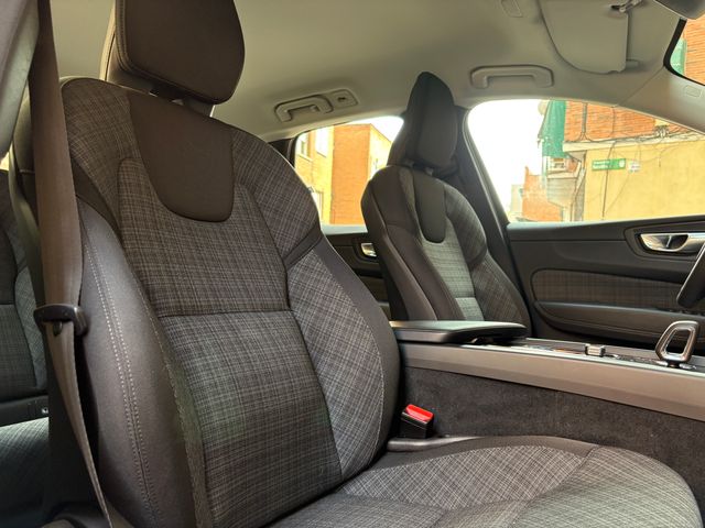 Volvo XC60 2.0 B4 D Core auto