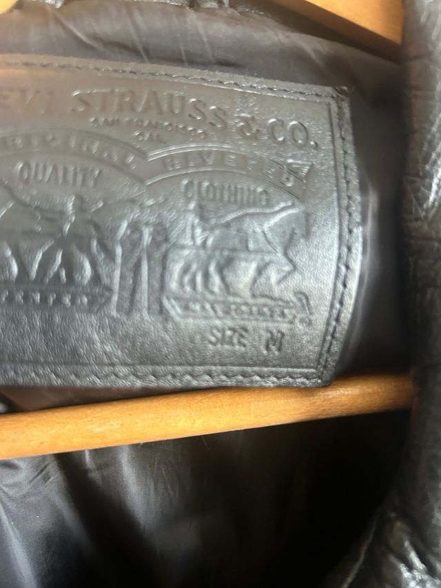 Chaqueta Levi's piel negra talla M