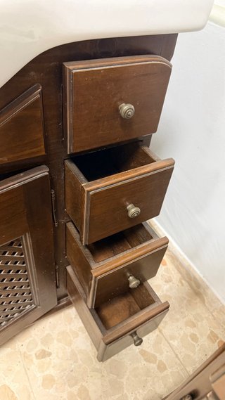 Mueble baño  con lavabo y crital