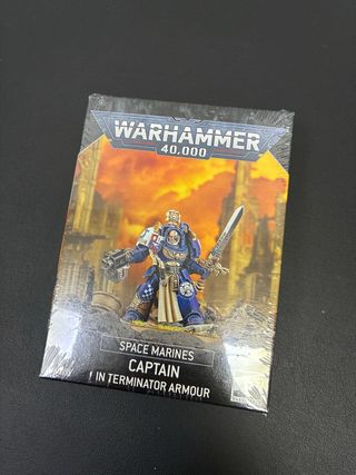 Warhammer 40k Space Marines Captain