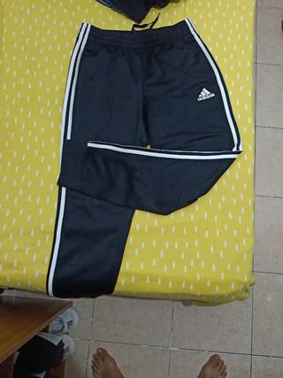 Pantalón Adidas negro