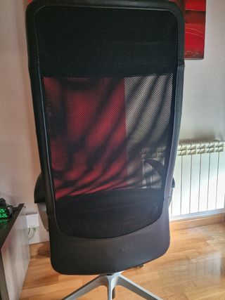 Silla oficina Markus negra