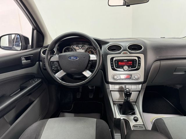 Ford Focus 2009 - B - BUEN ESTADO GENERAL!! 