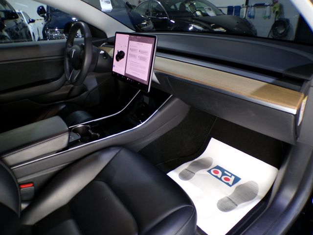 Tesla Model 3 Estandart Range RWD 2019