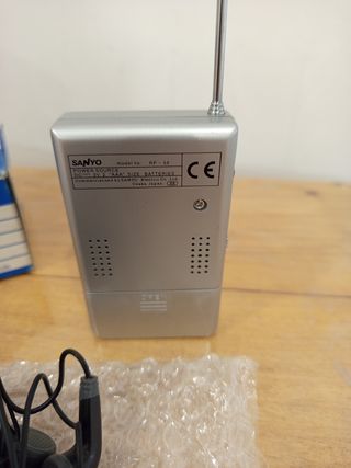 Lote recambios SANYO: radio + accesorios
