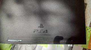 PS4 (PlayStation 4) negra - piezas