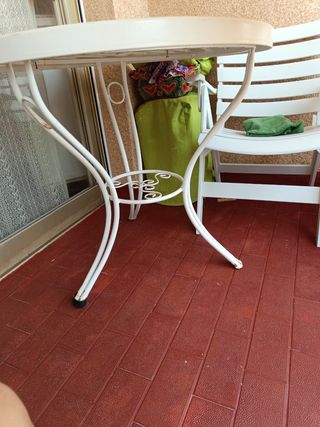 Mesa jardín blanca redonda
