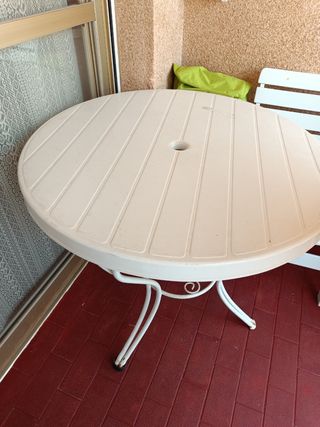 Mesa jardín blanca redonda