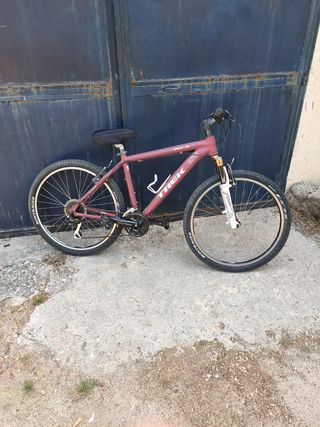 Bicicleta Trek 3700 SL