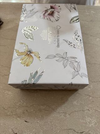 Set 2 asciugamani Hervit grigi e bianchi