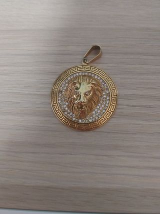 Colgante Versace León Dorado
