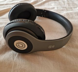 Cascos inalámbricos negros