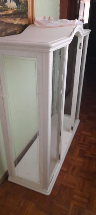 Vitrina blanca madera-cristal