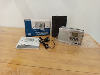 Radio despertador HM AM/FM/SW