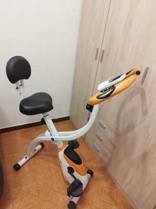 Bicicleta estática plegable