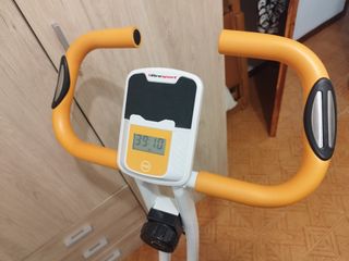 Bicicleta estática plegable