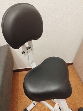 Bicicleta estática plegable