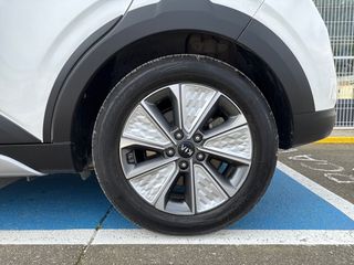 KIA e-Soul e-Soul 150kW Emotion (Long Range)