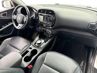 KIA e-Soul e-Soul 150kW Emotion (Long Range)