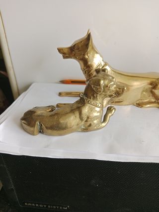 Lote Preciosas figuras bronce: 2 perros & 3 búhos