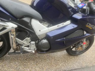 Honda VFR 800 - Impecable 2003