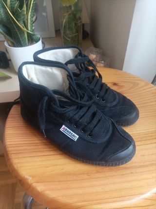 Zapatillas Kawasaki negras