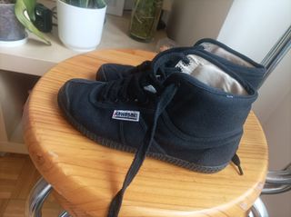 Zapatillas Kawasaki negras