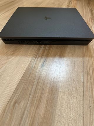 PS4 Slim 500GB - PlayStation 4