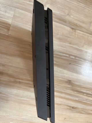 PS4 Slim 500GB - PlayStation 4