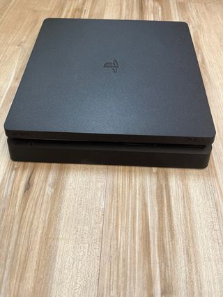 PS4 Slim 500GB - PlayStation 4